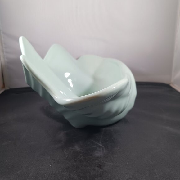 Vintage HALL Pottery Mid Century Light Blue Shell Bowl - Picture 2 of 10